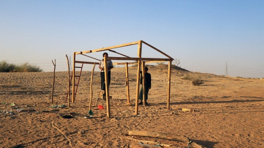 yemen-marib-shelter-building
